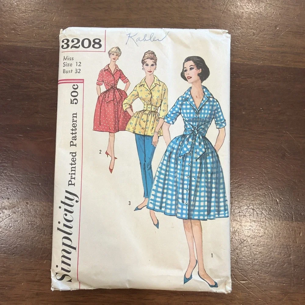 Vintage 1959 Simplicity Housecoat /Dress Sewing Pattern 3208